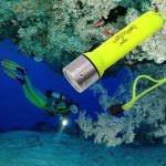 Torche Sous Marine Professional Flashlight - Waterproof - Jaune
