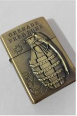 Coffret Briquet De Luxe Métallique 3D Avec Filtre à Cigarette à Tabac Réutilisable Et Recharge De Liquide - Bombe – Image 2