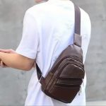 Sac à Bandoulière Multifonction Tondeuse en Cuir PU Souple et Imperméable Pour Homme  Avec Trou Pour Écouteurs - Marron – Image 9