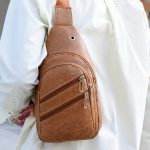 Sac à Bandoulière Multifonction Tondeuse en Cuir PU Souple et Imperméable Pour Homme  Avec Trou Pour Écouteurs - Beige – Image 7