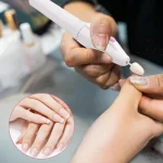 Kit De Manucure et De Pédicure Électrique 5 en 1- Appareil Alimenté Par Batterie - Blanc – Image 7