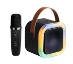 Machine De Karaoké Pour Enfants et Adultes - Bluetooth portable - Voix Chantée Avec  Microphones - Sans Fil et Éclairage