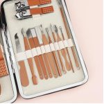 Ensemble Professionnel De Manucure et Pédicure 18 Pièces Multifonctions Avec Boite Chic – Image 8