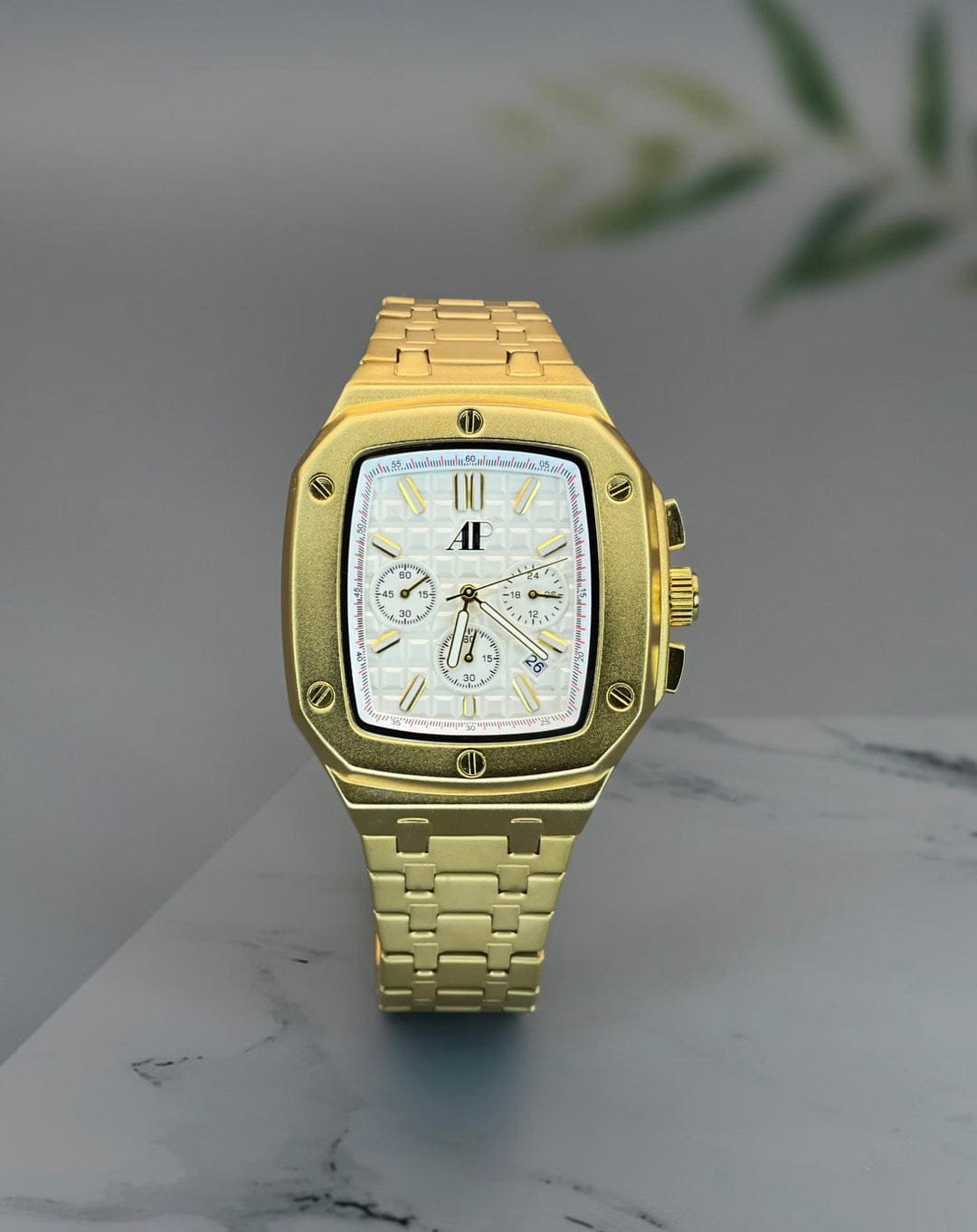 IMG-20250813-WA0000.jpg Montre De Luxe Pour Homme - Acier Inoxydable - Résistante à L’eau - Doré – Image 1