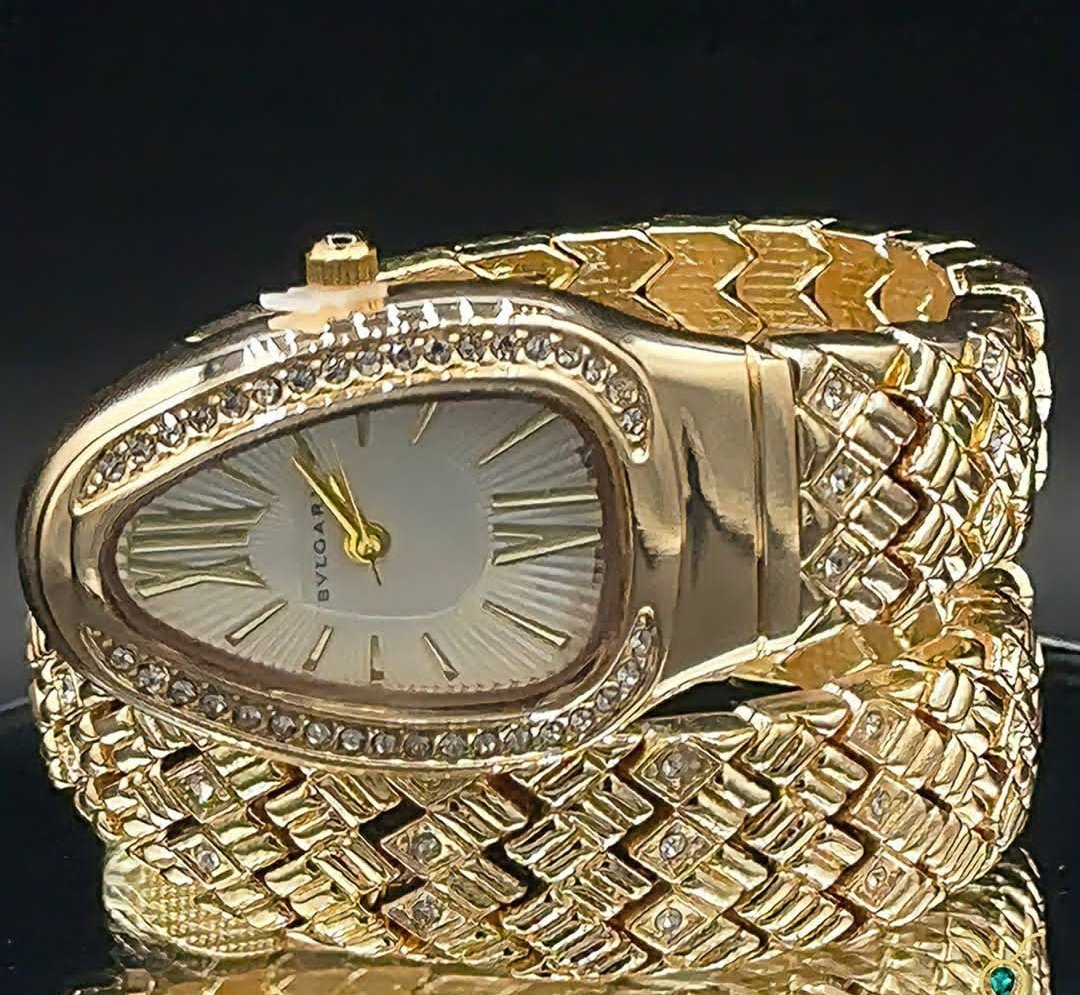 Montre De Luxe BVLGARI Pour Femme - Acier Inoxydable De Qualité Supérieure - Résistante à L’eau - Gold – Image 2