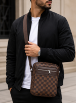 Sac Bandoulière Élégant Pour Homme À Motif À Carreaux – Multiples Poches Et Bandoulière Réglable – Image 5